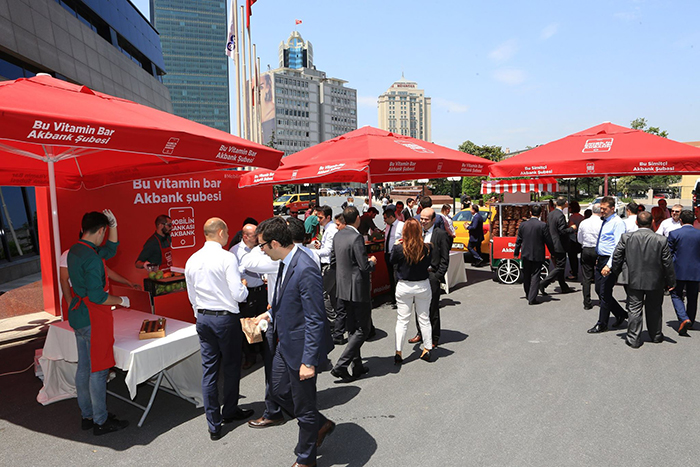 Akbank’dan Çalışanlarına Öğle Arası Sürprizi İK Magazin