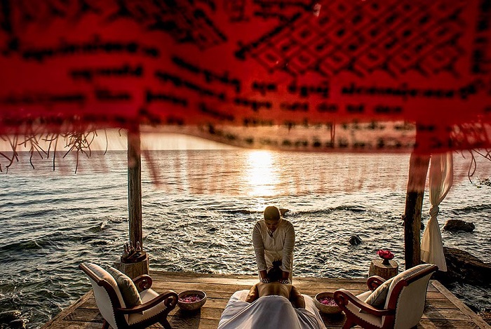 yerlilere istihdam saglamak icin ada satin aldi